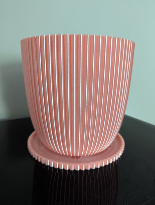 7" Round Pot w/ Base